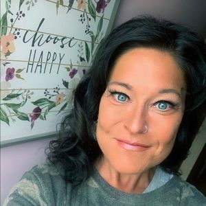 Meet your Posher, Kim